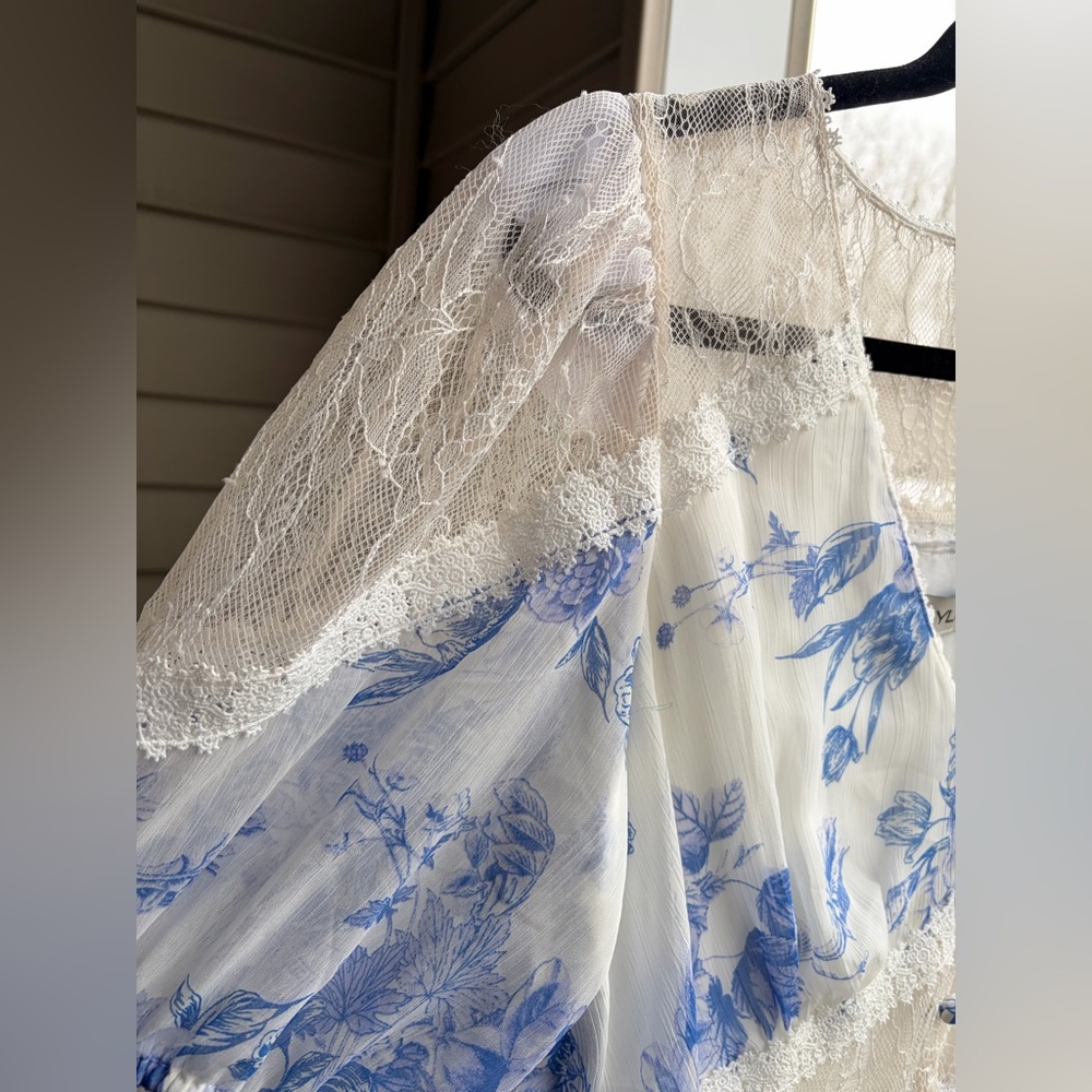 🆕🦋Taylor Blue&White Floral Lace Maxi Dress Romantic Cottagecore Size 14 Romantic - Picture 13 of 17